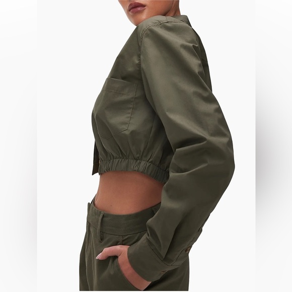 Good American Cropped Shirt NWT - Picture 4 of 13